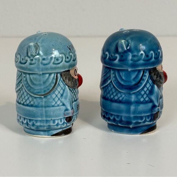 Vintage Viking Ceramic Salt & Pepper Shakers - Picture 3 of 8